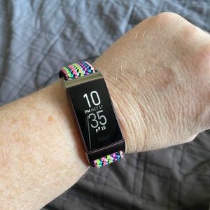 Fitbit Charge 4